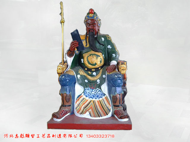 铸铜关公像夜读春秋